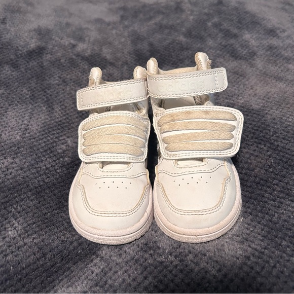 Adidas Baby High Tops Easy Closure White Size 5 Toddler Walkers - Picture 3 of 7